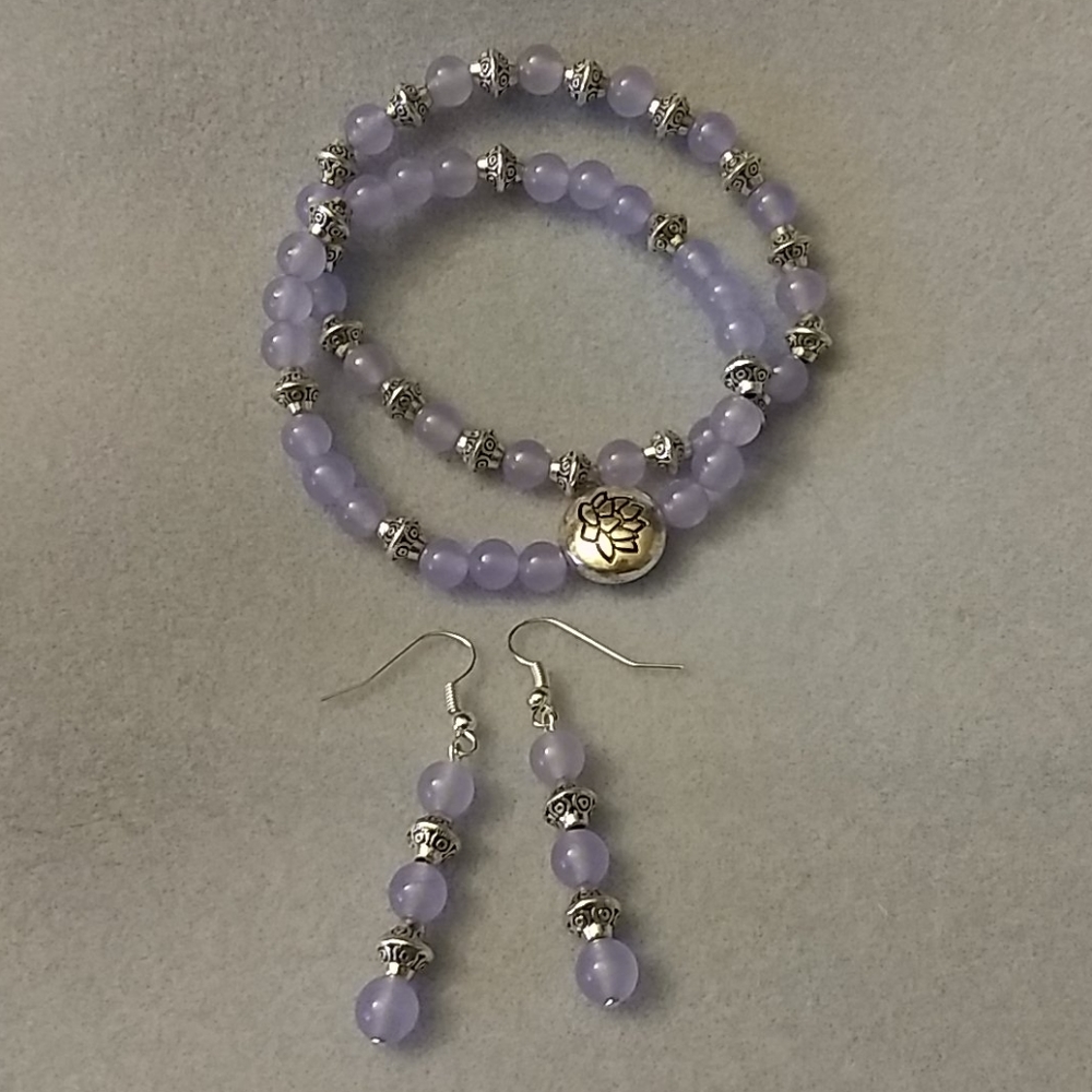 Quartz bracelets and earrings sey